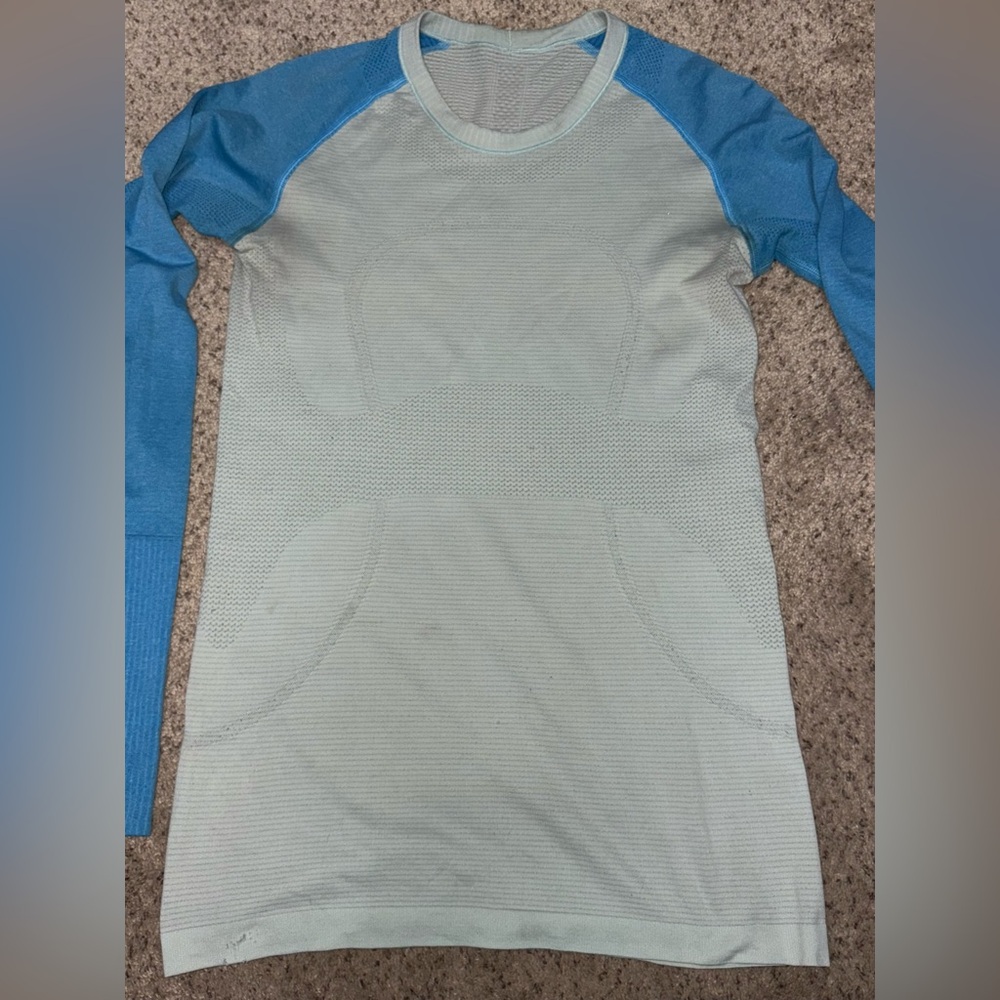 Women’s Lululemon Swiftly Tech Long Sleeve Aquamarine Beach Blue Sz
4 - Picture 4 of 10